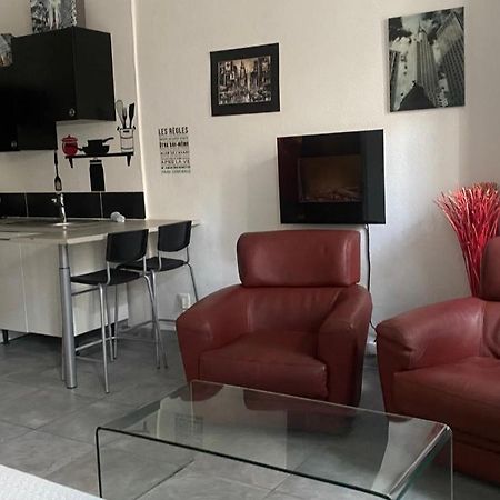 Le Suffren, Ventile ,Wifi, A 100 M De La Plage Toulon Exterior photo