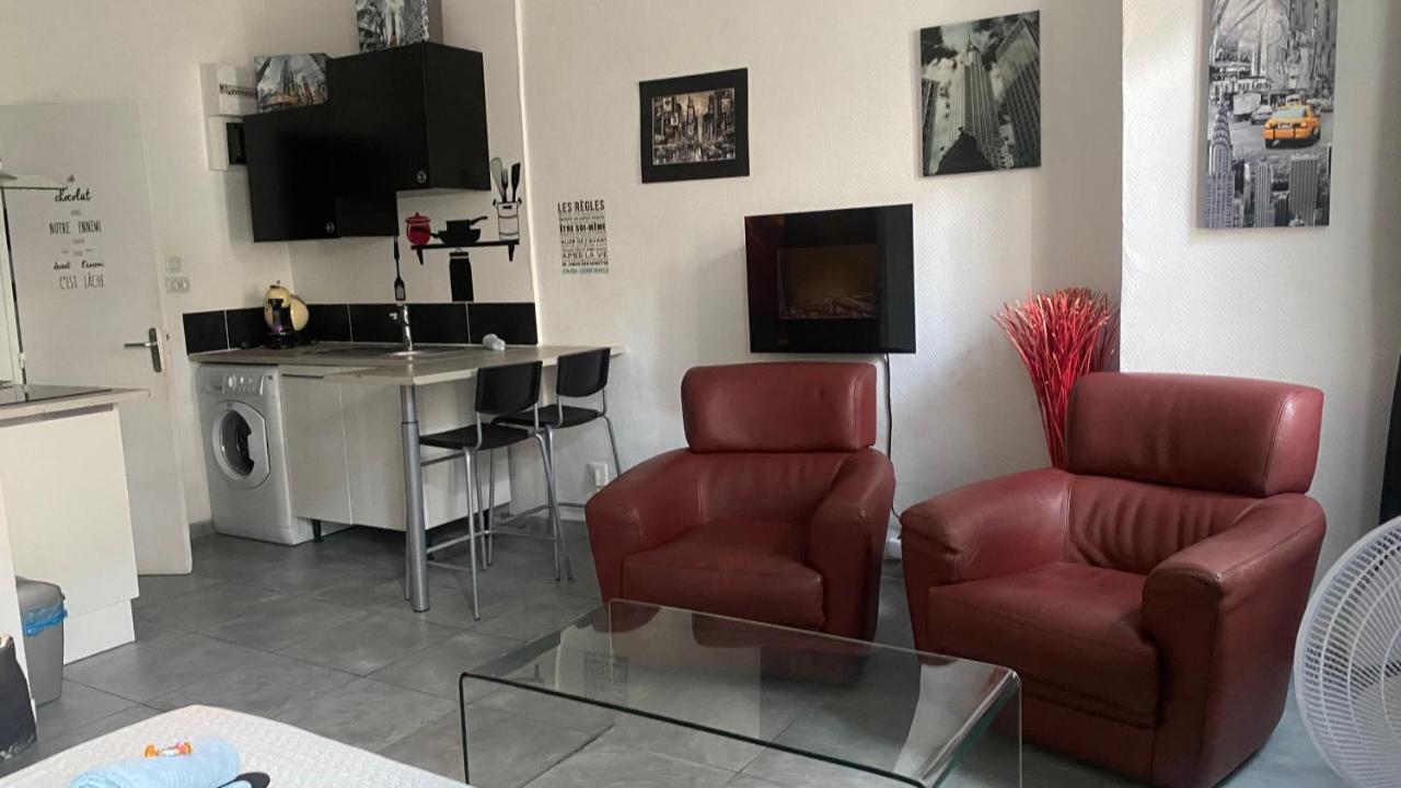 Le Suffren, Ventile ,Wifi, A 100 M De La Plage Toulon Exterior photo